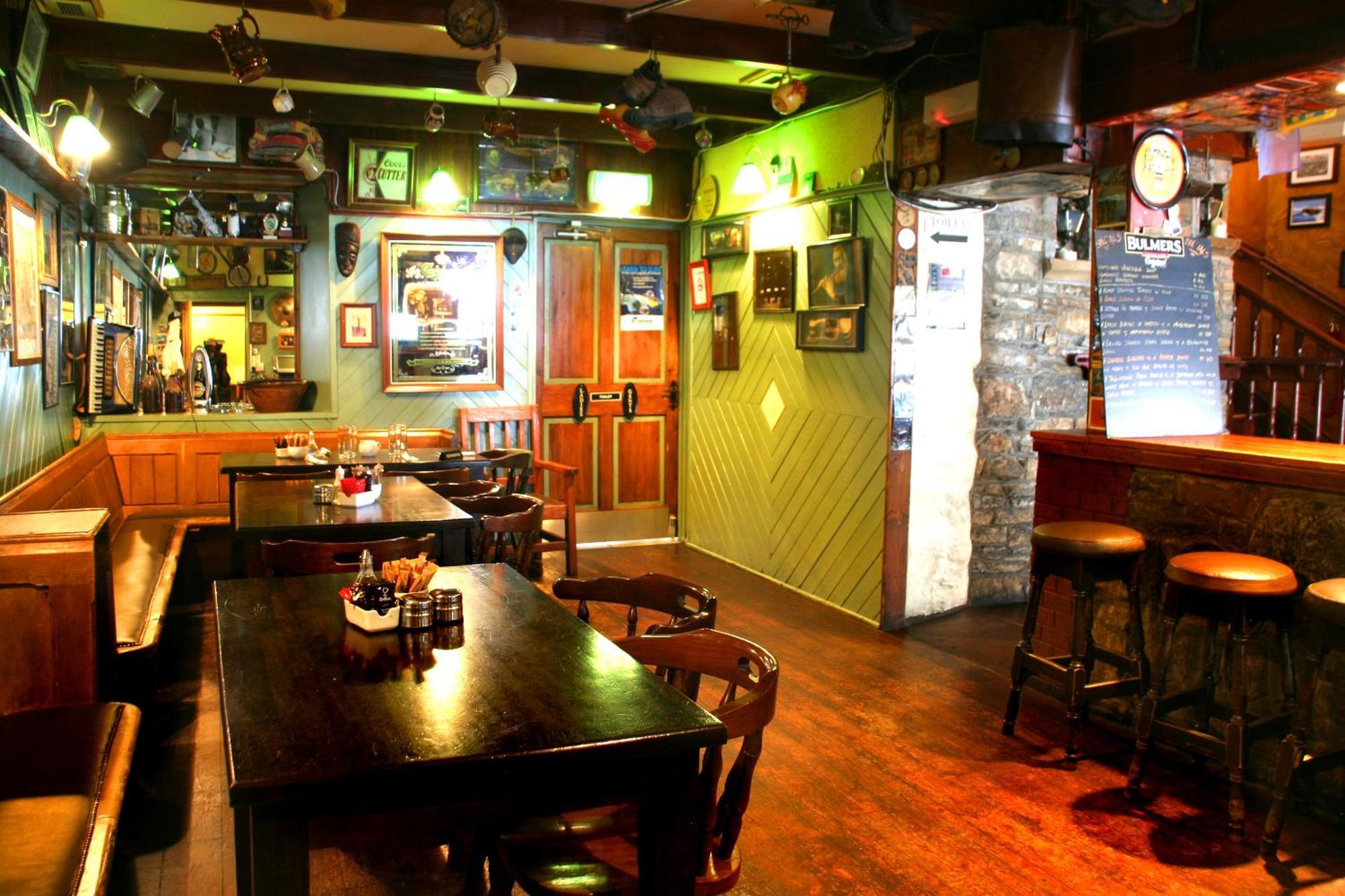 Maddens Bridge Bar & Guesthouse Bundoran Extérieur photo
