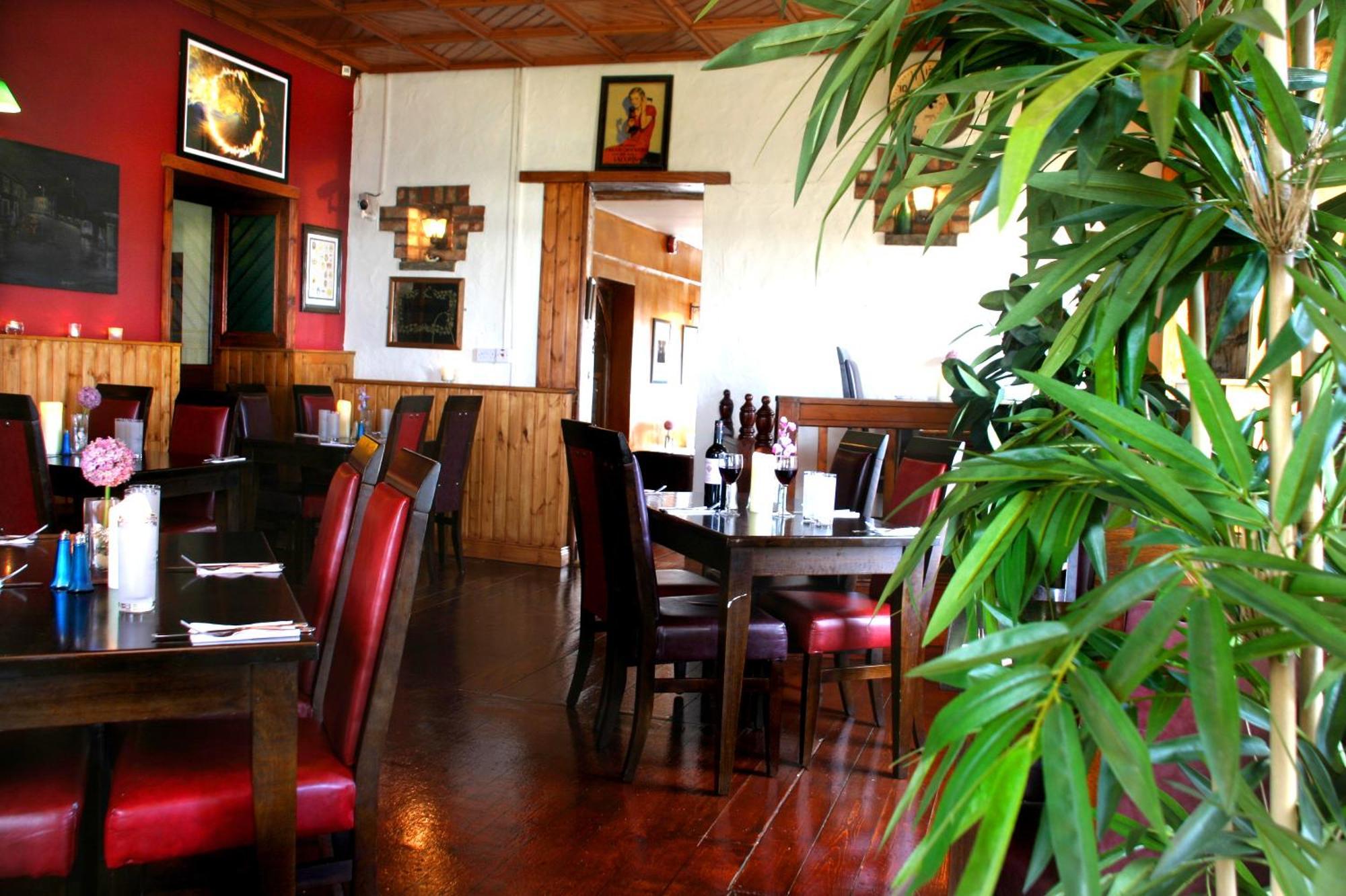 Maddens Bridge Bar & Guesthouse Bundoran Extérieur photo